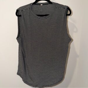 Lululemon Black White Striped Sleeveless Tank Top Size Unknown XL 12/14